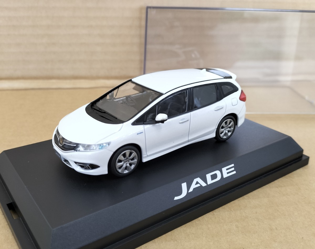 送料無料☆ホンダ ジェイド FR4 カラーサンプル 1/43ミニカー プラチナホワイトパール☆HONDA JADE_画像1