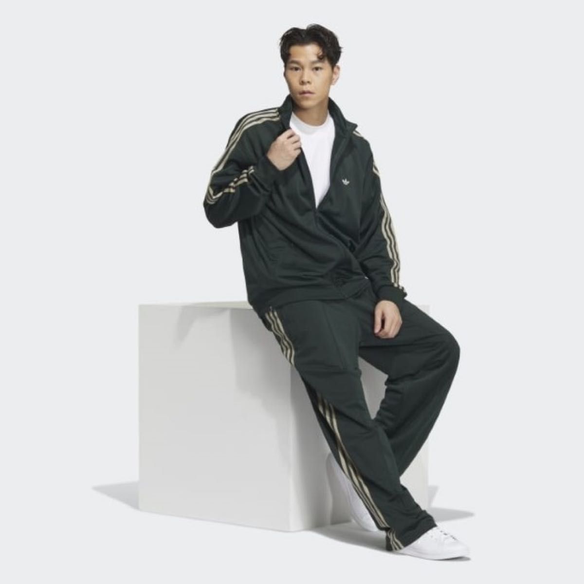 新品 XL adidas トラック ジャケット IN1001 ジェンダー 新品 XL adidas トラック ジャケット IN1001 ジェンダー