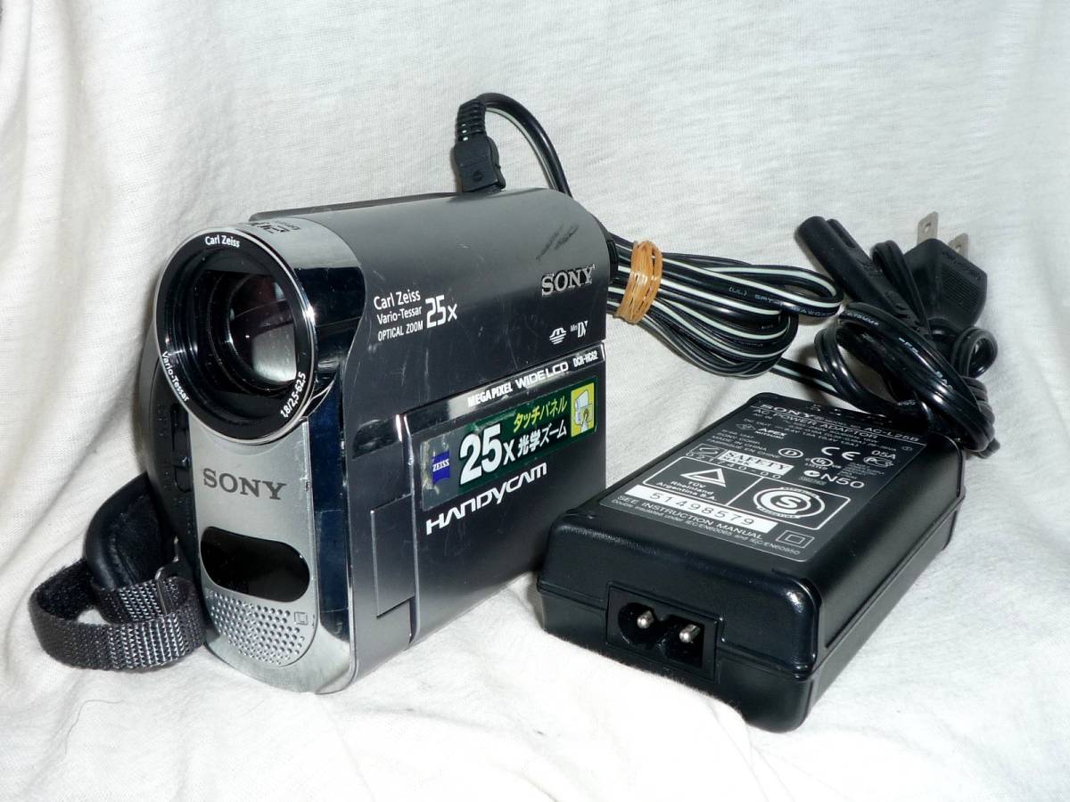 ソニー デジタルビデオカメラ DCR-HC62 (光学25倍・デジタル併用2000倍・ナイトショット付)バッテリー、ACアダプタ付・動作品_画像1