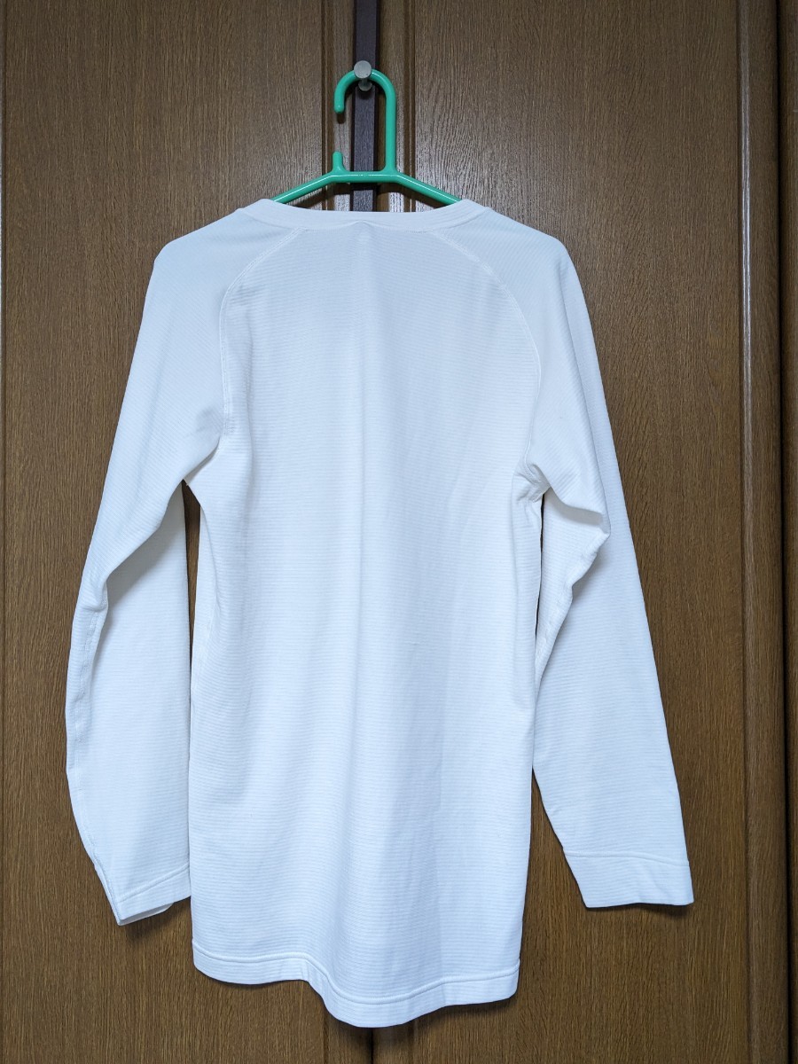 ☆★mont-bell モンベル ジオライン M.W.Vネックシャツ Men's #1107708 Lサイズ 2枚☆★_画像3