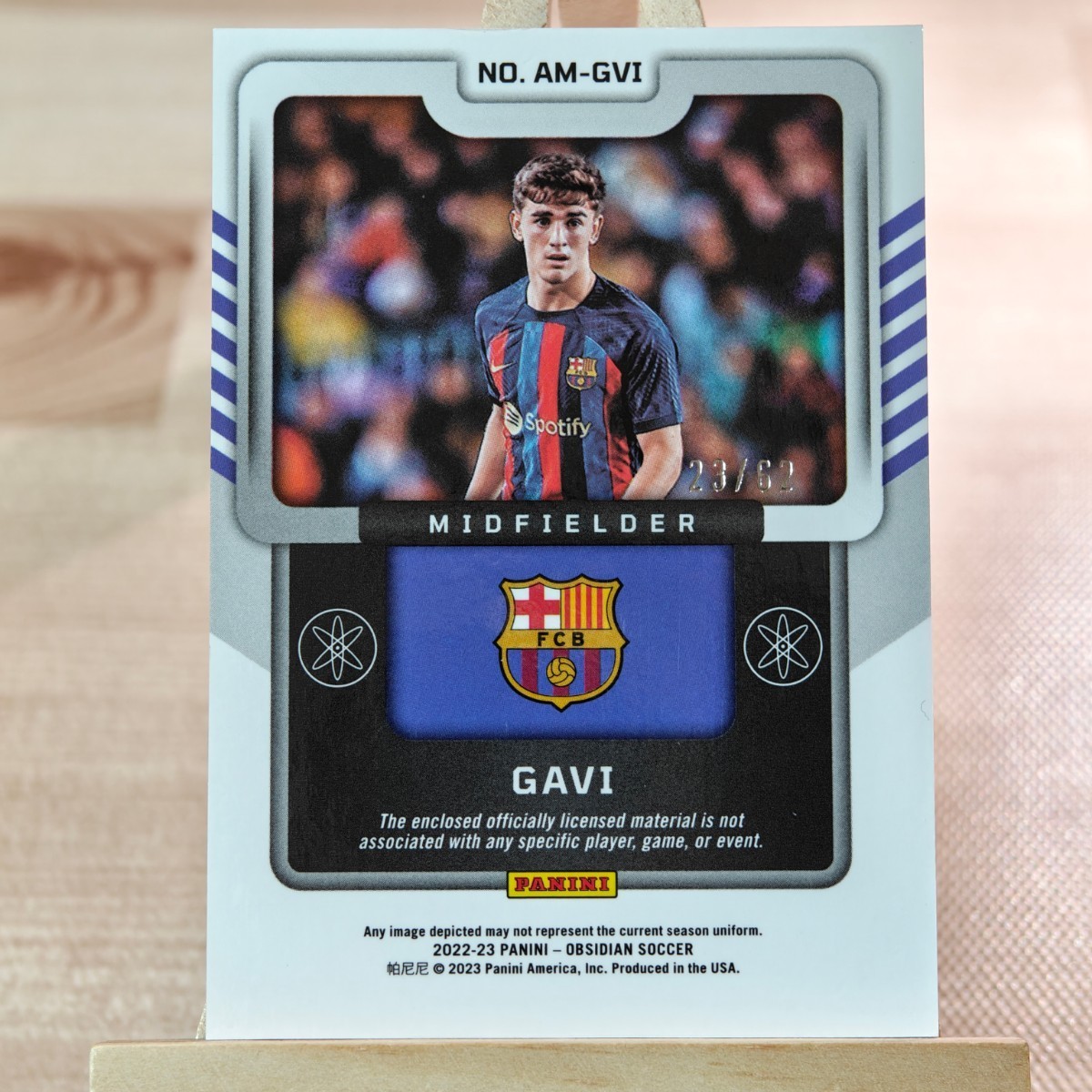 62枚限定 2022-23 Panini Obsidian La Liga GAVI 23/62 Patch Atomic Material Barcelona_画像2