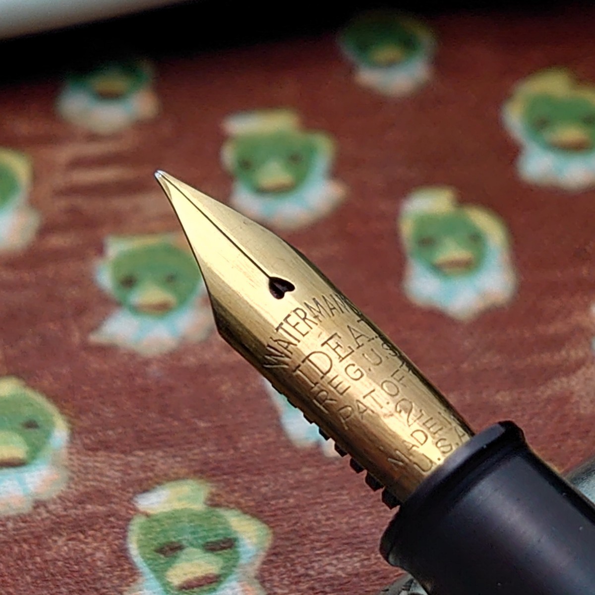 銀軸 万年筆 彫刻 蝶 花 ペン先 WATERMAN IDEAL 14K GOLD 修理済み インキ止め式 ヴィンテージ アンティーク レトロ_画像6