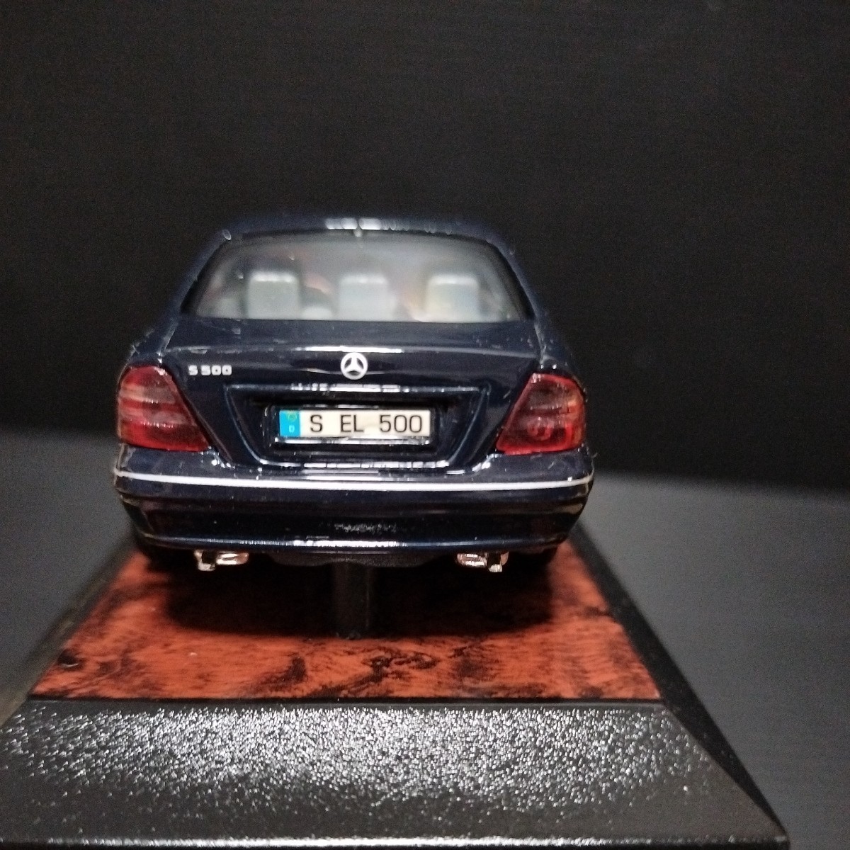 ● maisto「1/43 Mercedes-Benz　Sクラス　1998」マイスト　ミニカー　メルセデス・ベンツ_画像9