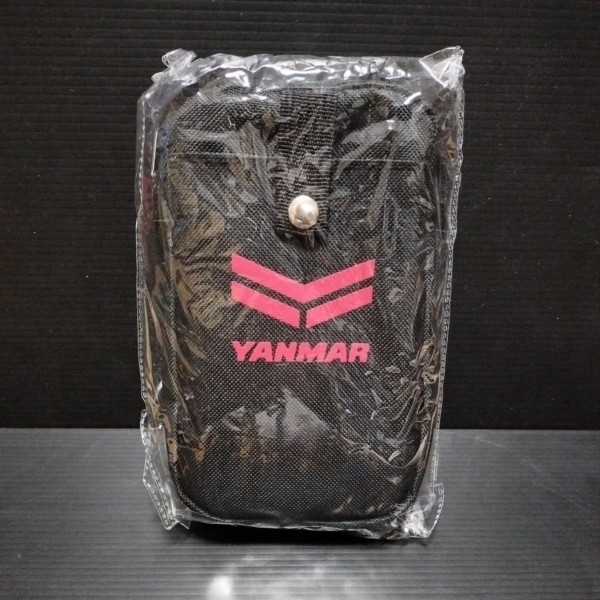 ● ヤンマー「YANMAR ベルトポーチ 1個」ポーチ　ロゴ　小物入れ　カラビナ_画像1