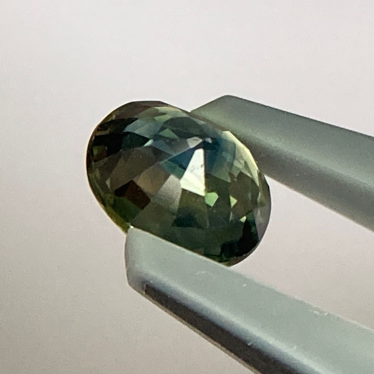 (165)ソ付　バイカラーサファイア　ルース　0.723ct