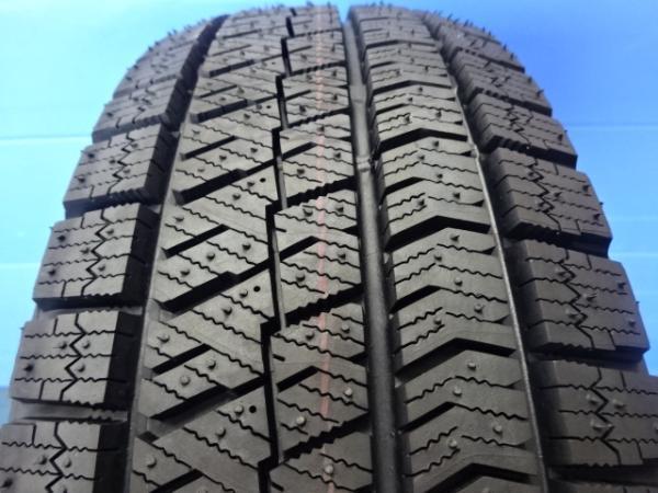 送料無料 国産 175/65R15 ブリヂストン VRX2 エヴァンス 15インチ 5.5J +45 4H100 新品 スタッドレス 中古 ホイール 伊勢_画像8