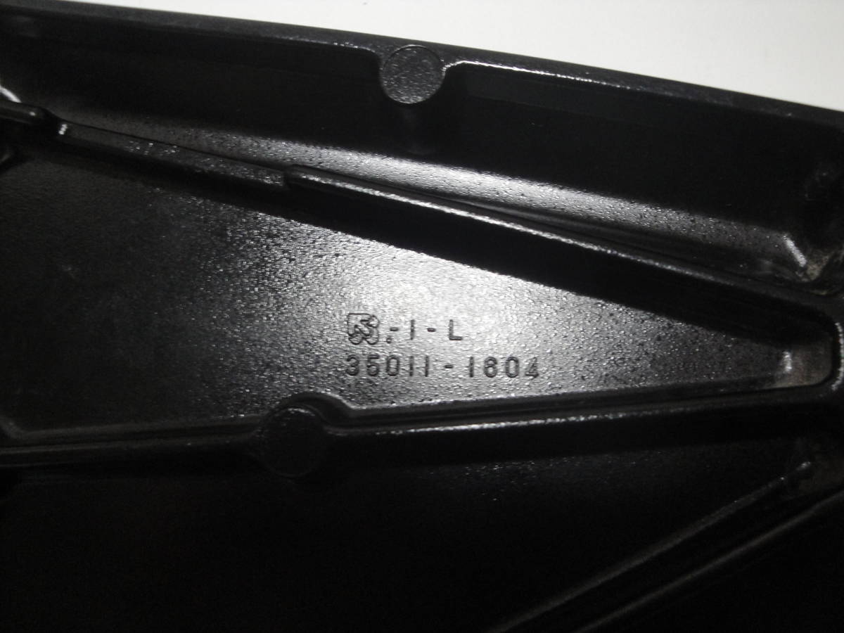 美品　ゼファー1100 ピボットプレート 左右　ファイナル エディション　’06年式　最終型 生産終了部品 稀少 ブラック。_品番 35011-1604　です。