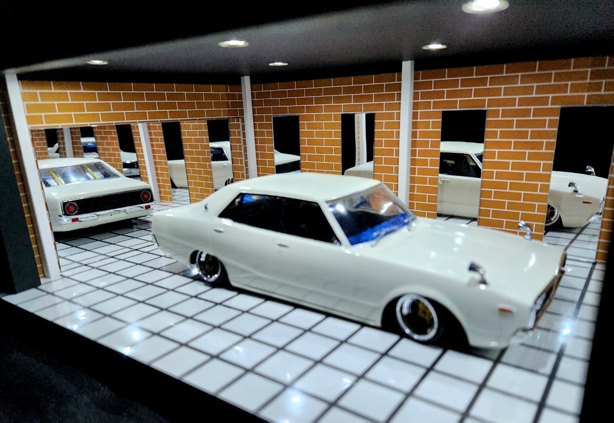 1/43 ミニカー　1/24 プラモデル 対応モデル　透明アクリル板　LED照明付き　ショーケース ガレージ ジオラマ　完成品　ショールーム _3面ミラー仕様