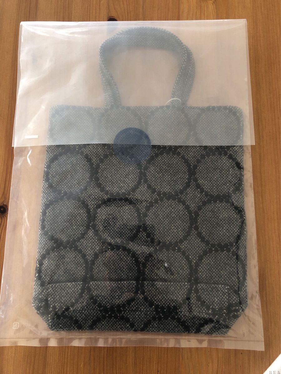 新品 未開封 ミナペルホネンtambourine toast bag BLACK 新品 未開封 ミナペルホネンtambourine toast bag BLACK
