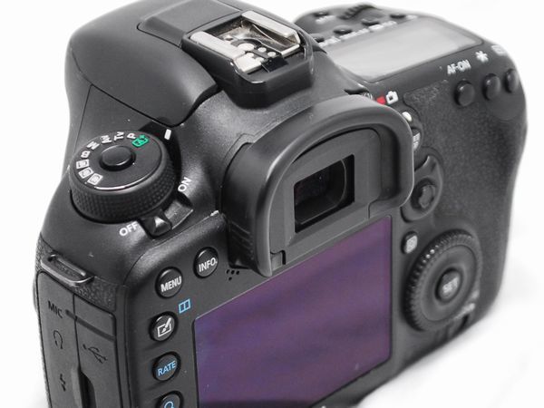 【良品・豪華セット】Canon キヤノン EOS 7D Mark II EF-S 18-55mm IS STM_画像6