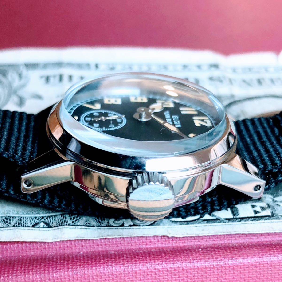 #2886【人気のミリタリー】メンズ 腕時計 エルジン WW2 機械式 手巻 動作品 美品 ラウンド型 ELGIN スモールセコンド 軍用  第二次世界大戦