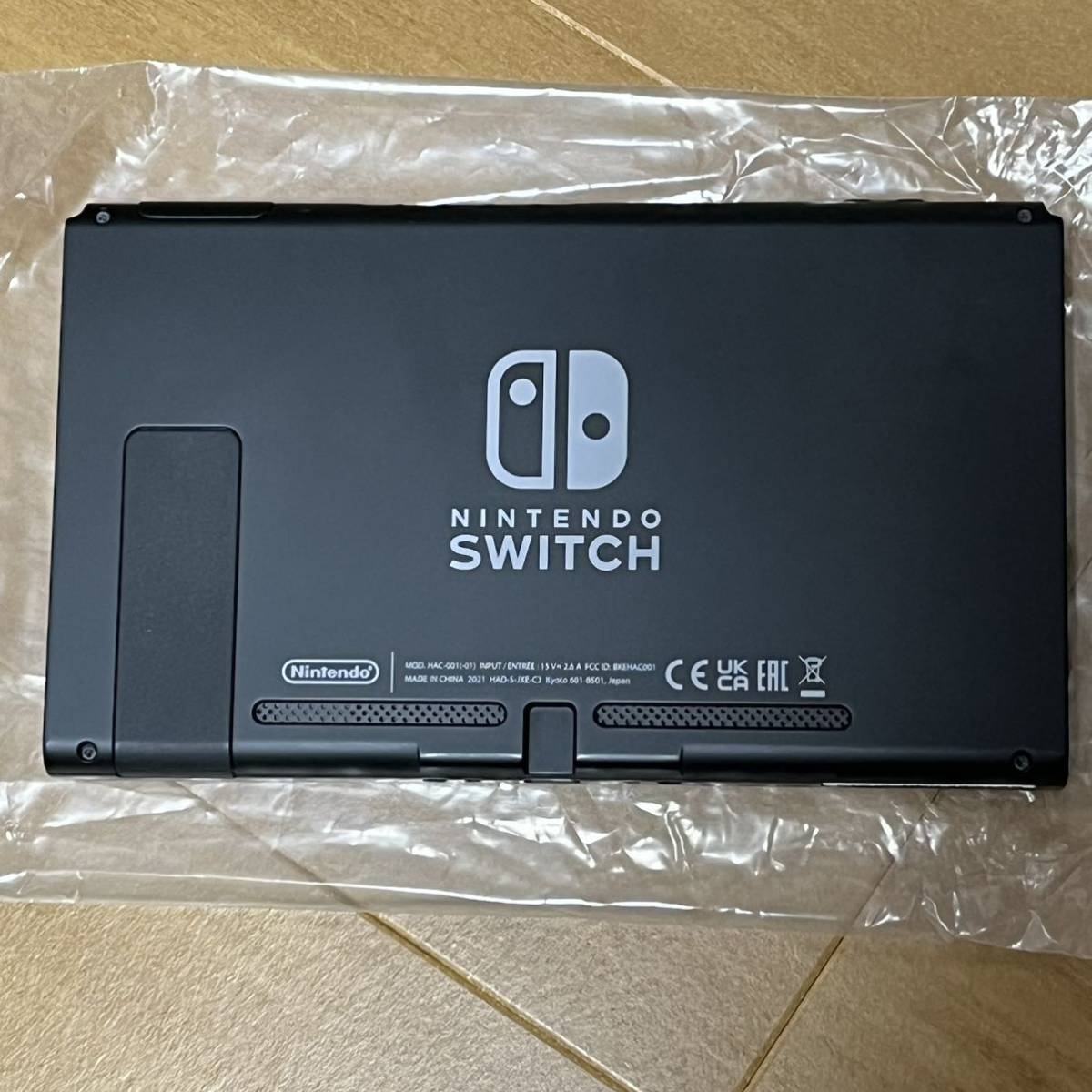 122.【箱付き美品】Nintendo Switch(ニンテンドースイッチ) バッテリー拡張モデル2021年_画像4