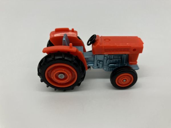 Z1-619 当時物 レトロ トミカ 黒箱 トミー TOMICA ミニカー 保管品 日本製 No.92 1/42 クボタ トラクター_画像2