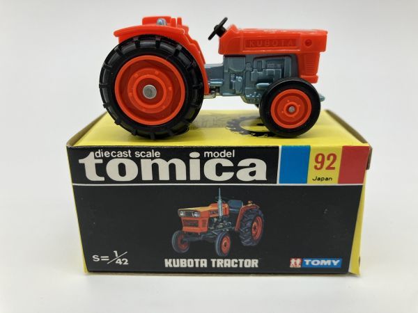 Z1-619 当時物 レトロ トミカ 黒箱 トミー TOMICA ミニカー 保管品 日本製 No.92 1/42 クボタ トラクター_画像1