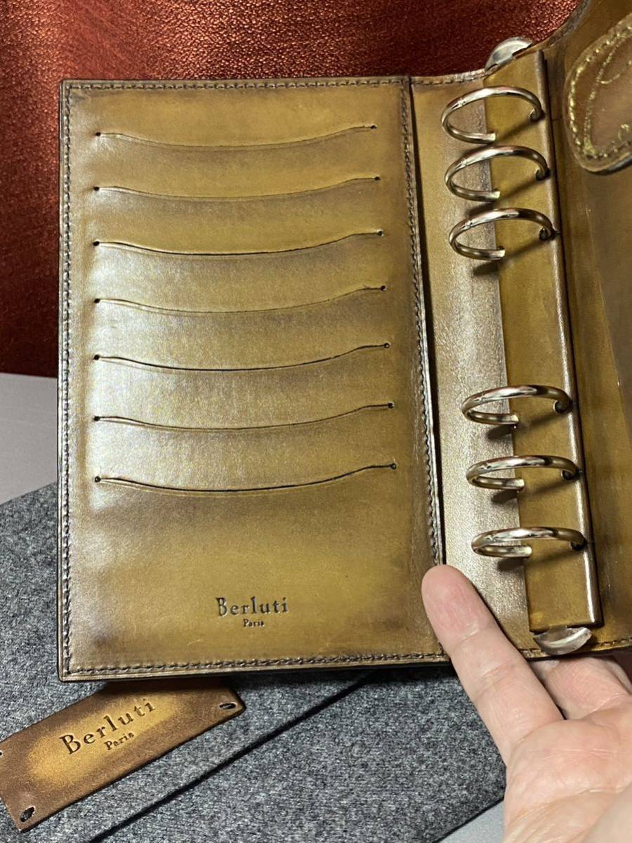 新品未使用】ベルルッティ Berluti 手帳 バイブルサイズ 新品未使用】ベルルッティ Berluti 手帳 バイブルサイズ