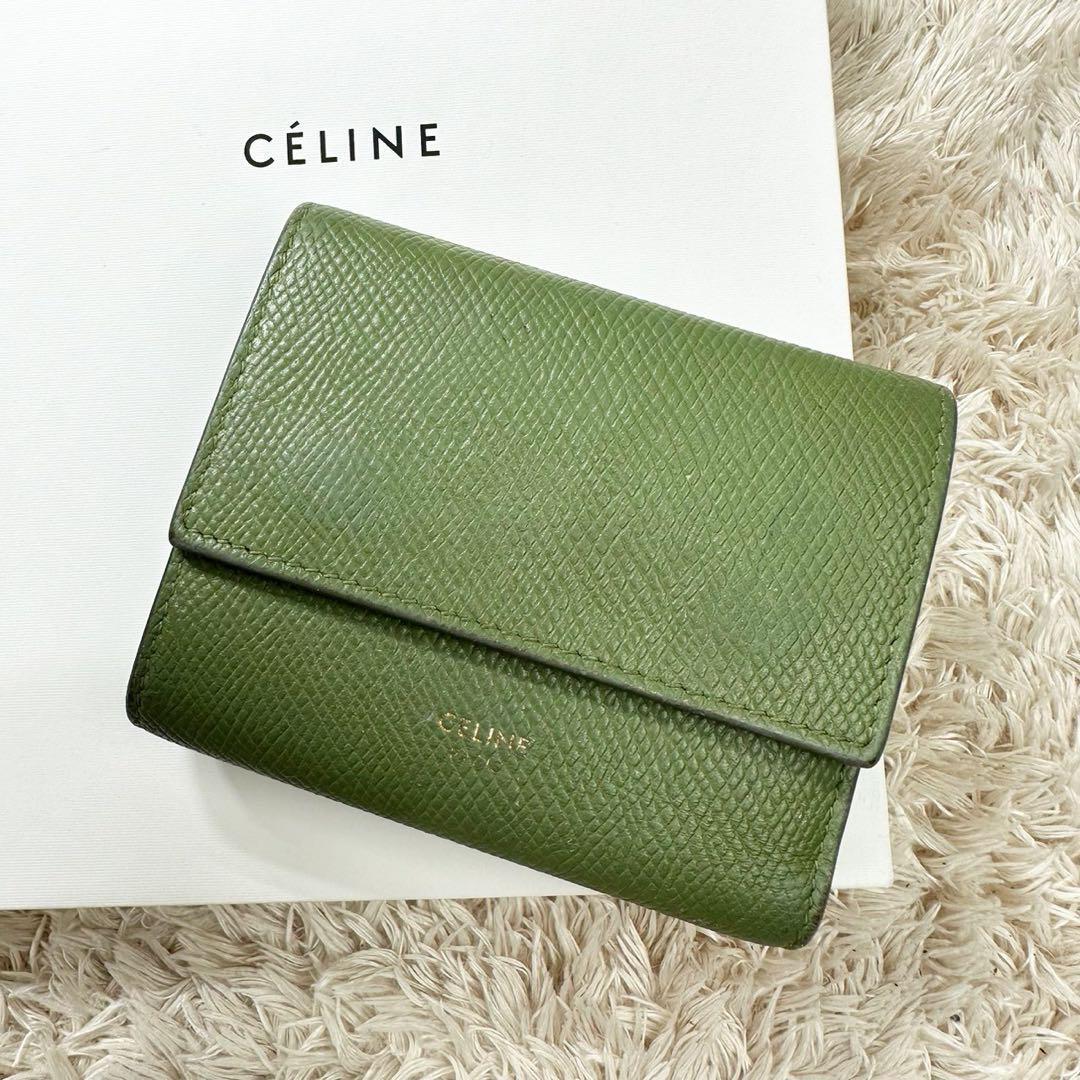 美品】セリーヌ 三つ折り財布 深緑 ダークグリーン Wホック 美品】セリーヌ 三つ折り財布 深緑 ダークグリーン Wホック