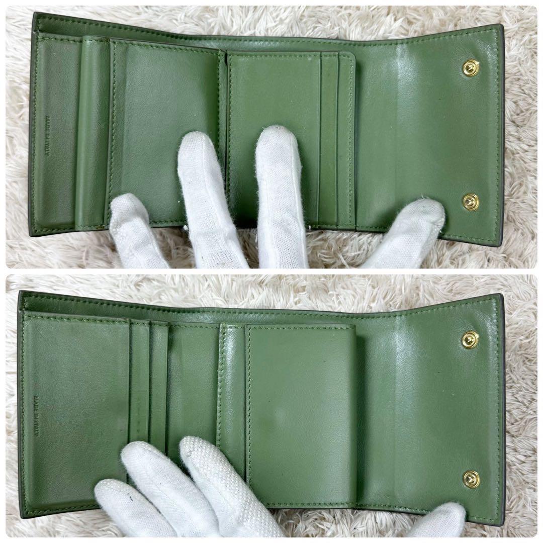 美品】セリーヌ 三つ折り財布 深緑 ダークグリーン Wホック 美品】セリーヌ 三つ折り財布 深緑 ダークグリーン Wホック
