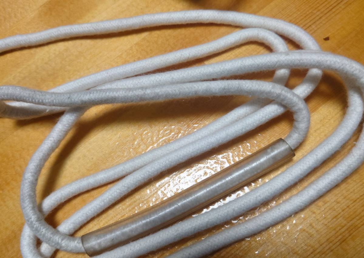 縄跳び なわとび とびなわ Jumping Rope 木製グリップ 2.5m (長さ調節可) スポーツ 運動会 木柄 ジュニア用 練習用_画像2