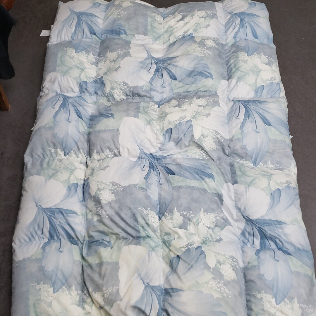 羽毛布団 ダウン90% フェザー10% 150cm×230cm 充填1.4kg 伊藤 羽毛布団 ダウン90% フェザー10% 150cm×230cm 充填1.4kg 伊藤