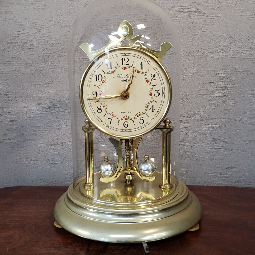 New Master 100DAY day new clock NISSIN CLOCK bracket clock glass dome rotation ... clock * Junk * glass dome bracket clock small floral print [100e1640]