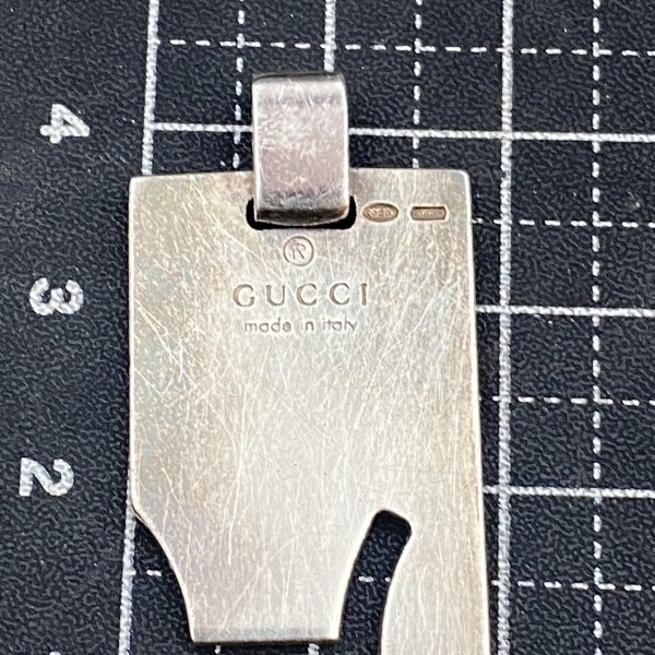 G1208 GUCCI グッチ 星座プレート PISCES 魚座 うお座 SV925 ペンダントトップ　※やや歪みあり_画像4