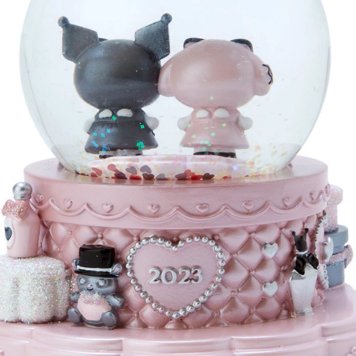 新品 未開封 マイメロディ&クロミ スノーグローブ M 置物 LED 新品 未開封 マイメロディ&クロミ スノーグローブ M 置物 LED