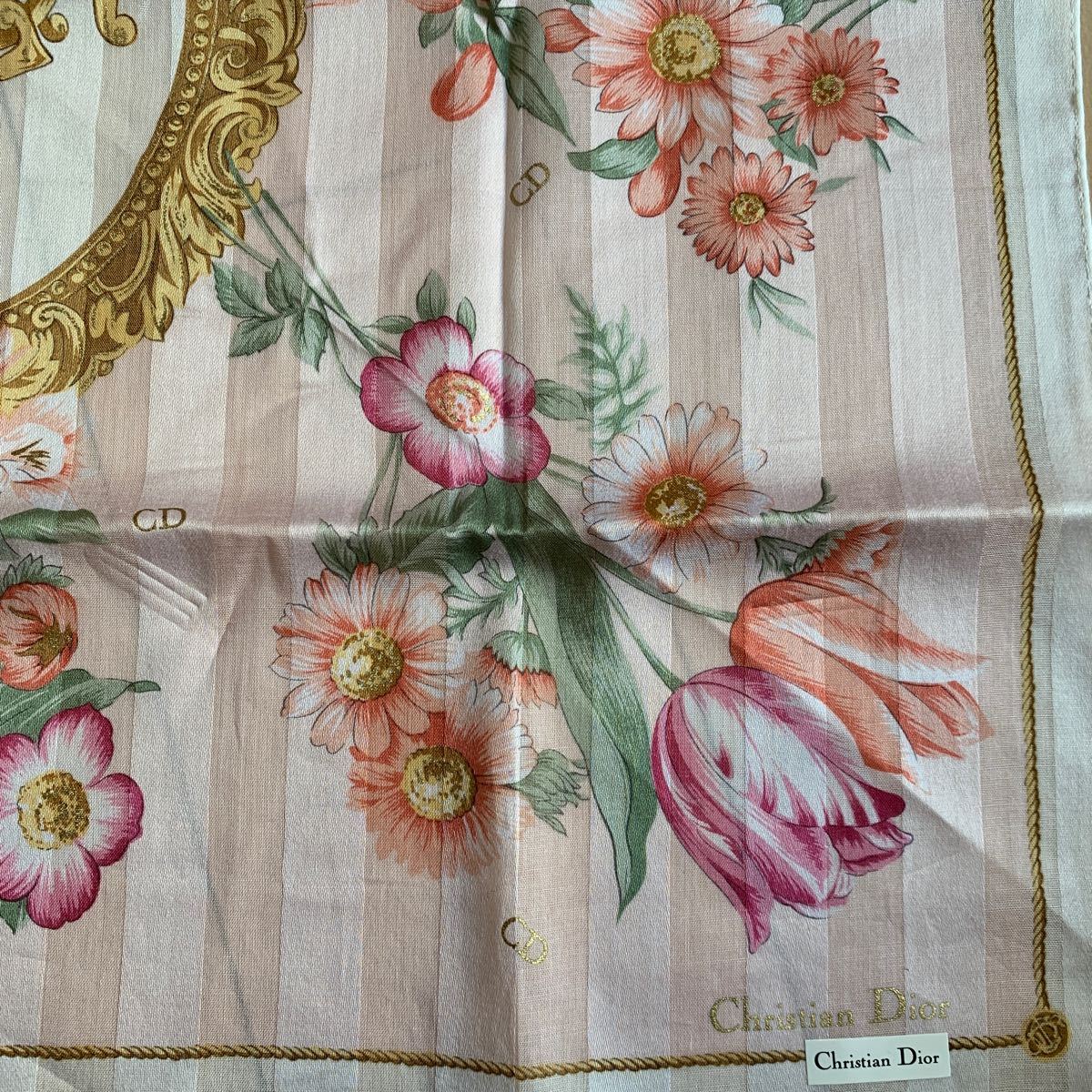クリスチャンディオール Christian Dior ハンカチ 花柄 ロゴ 透かしストライプ 薄ピンク_画像4