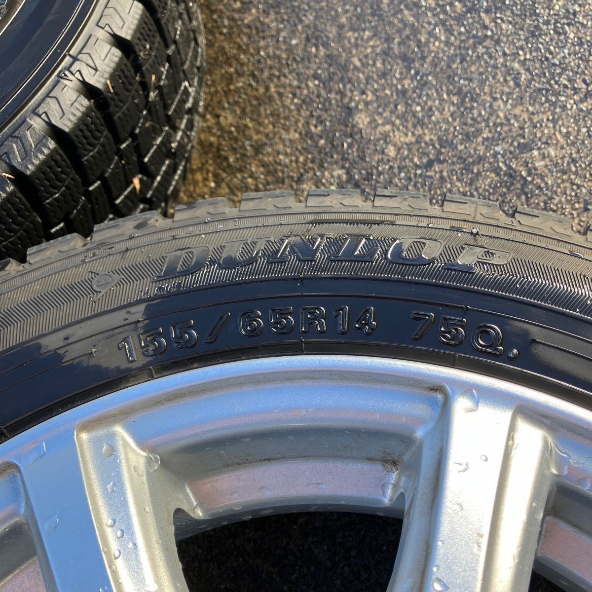 ダンロップスタッドレスタイヤ wintermaxx WM02 ホイール付き4本セット　155/65R14_画像5