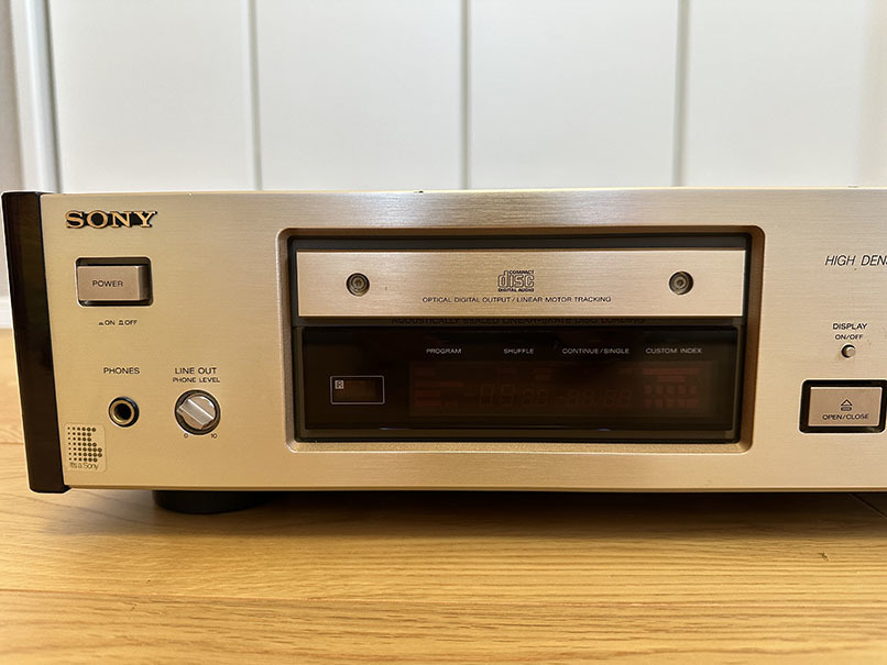 ソニー　Sony CDP-X77ES　CDプレーヤー ベルト交換済み動作品　互換リモコン付属　美音！_画像2