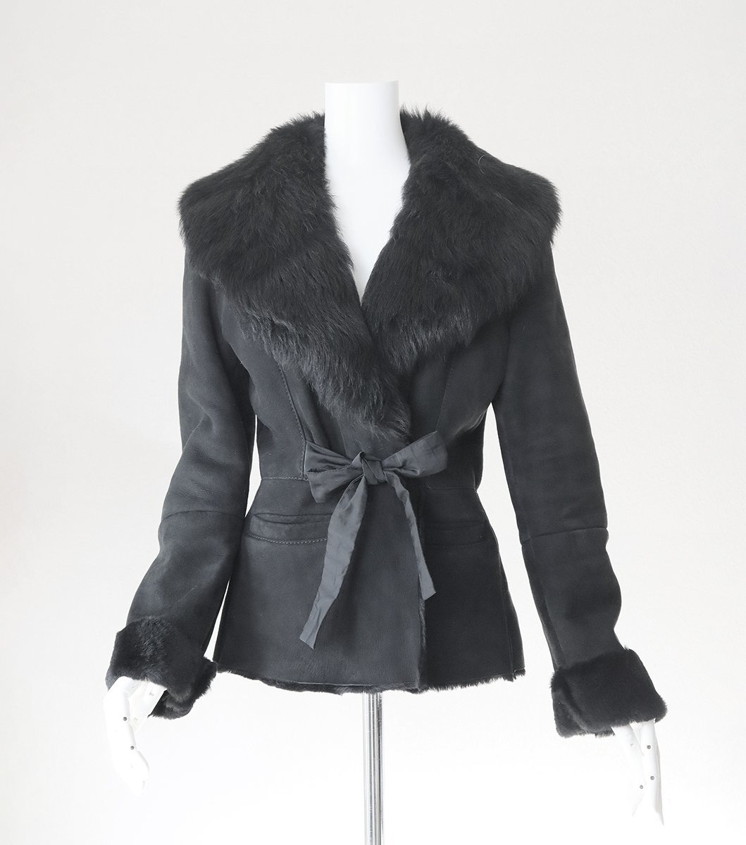Max Mara * real mouton jacket black size 40 fur fur front ribbon short coat Max Mara *RC-2
