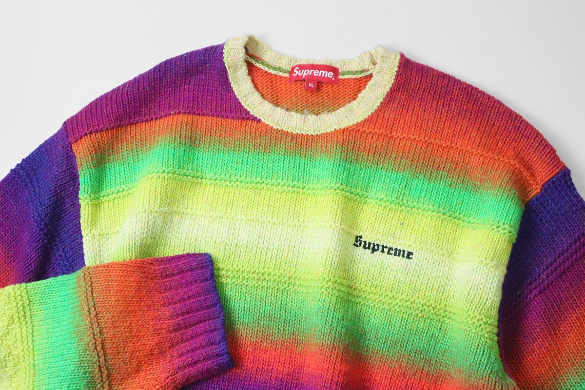 Supreme ◆22AW Gradient Stripe Sweater クルーネック ニット マルチ XLサイズ ボーダー セーター シュプリーム ◆CQ13_画像1