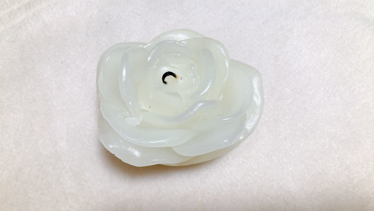 マジック　キャンドル:バラ型　白色ロウソク:インテリア小物:リラクゼーション:送料　350円_画像2