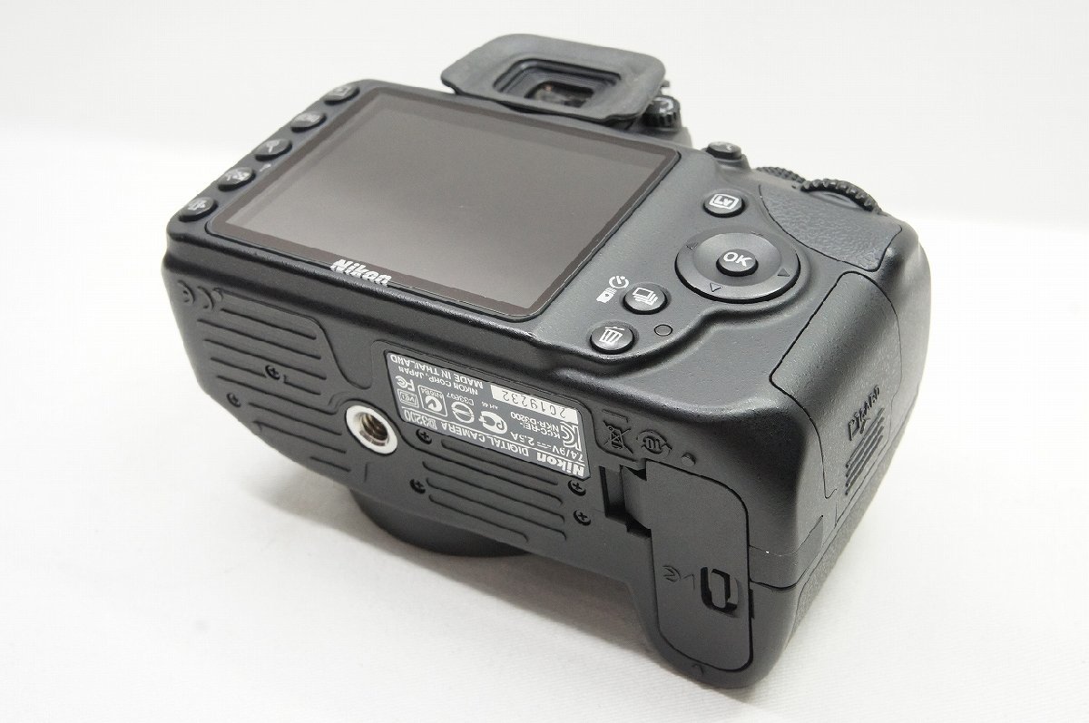16189円 【適格請求書発行】美品 Nikon ニコン D3200 200mm VR 16189円 【適格請求書発行】美品 Nikon ニコン D3200 200mm VR
