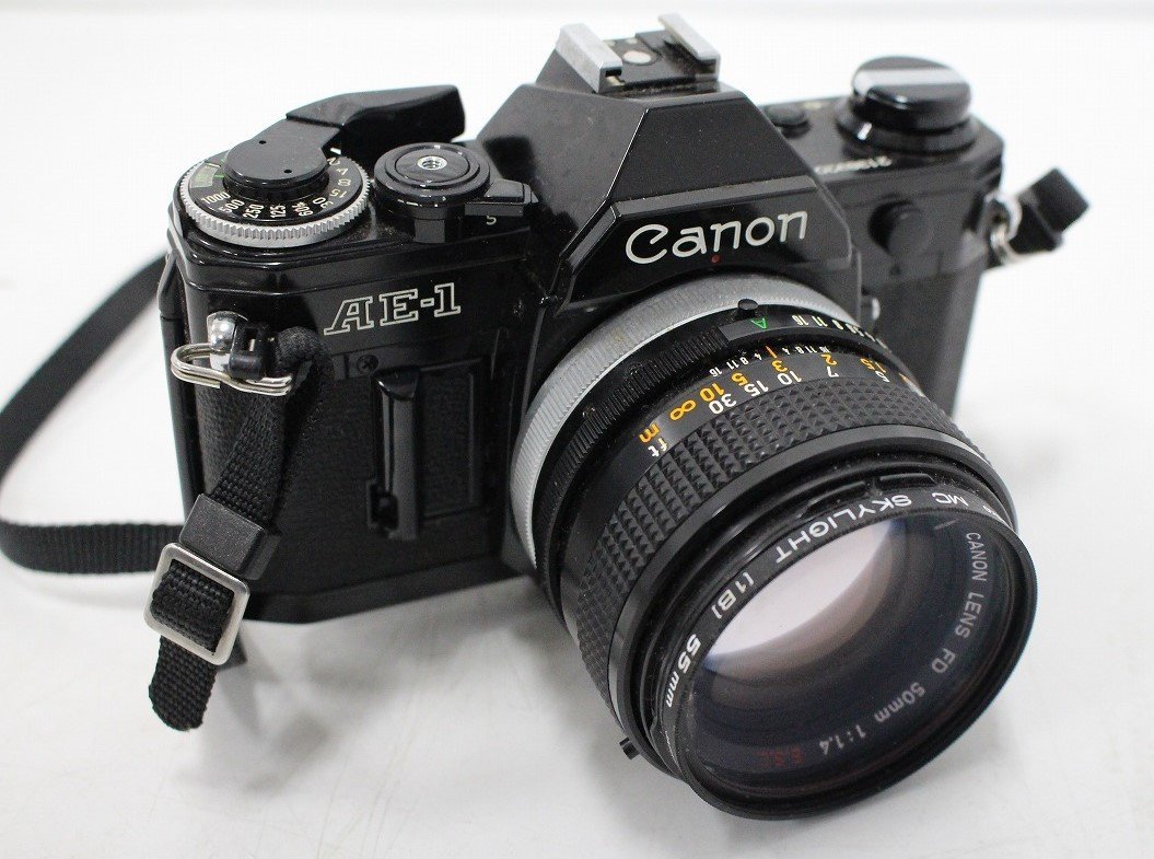 【行董】AF919BOS03 Canon キャノン AE-1 CANONLENS FD 50mm 1:1.4 黒ボディ 一眼フィルムカメラ 一眼レフ フィルムカメラ 現状品_画像1