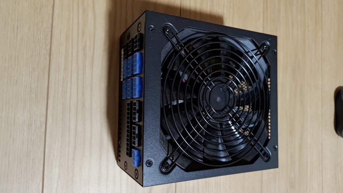 玄人志向 1000W ATX電源ユニット KRPW-GR1000W/90+ ジャンク_画像1