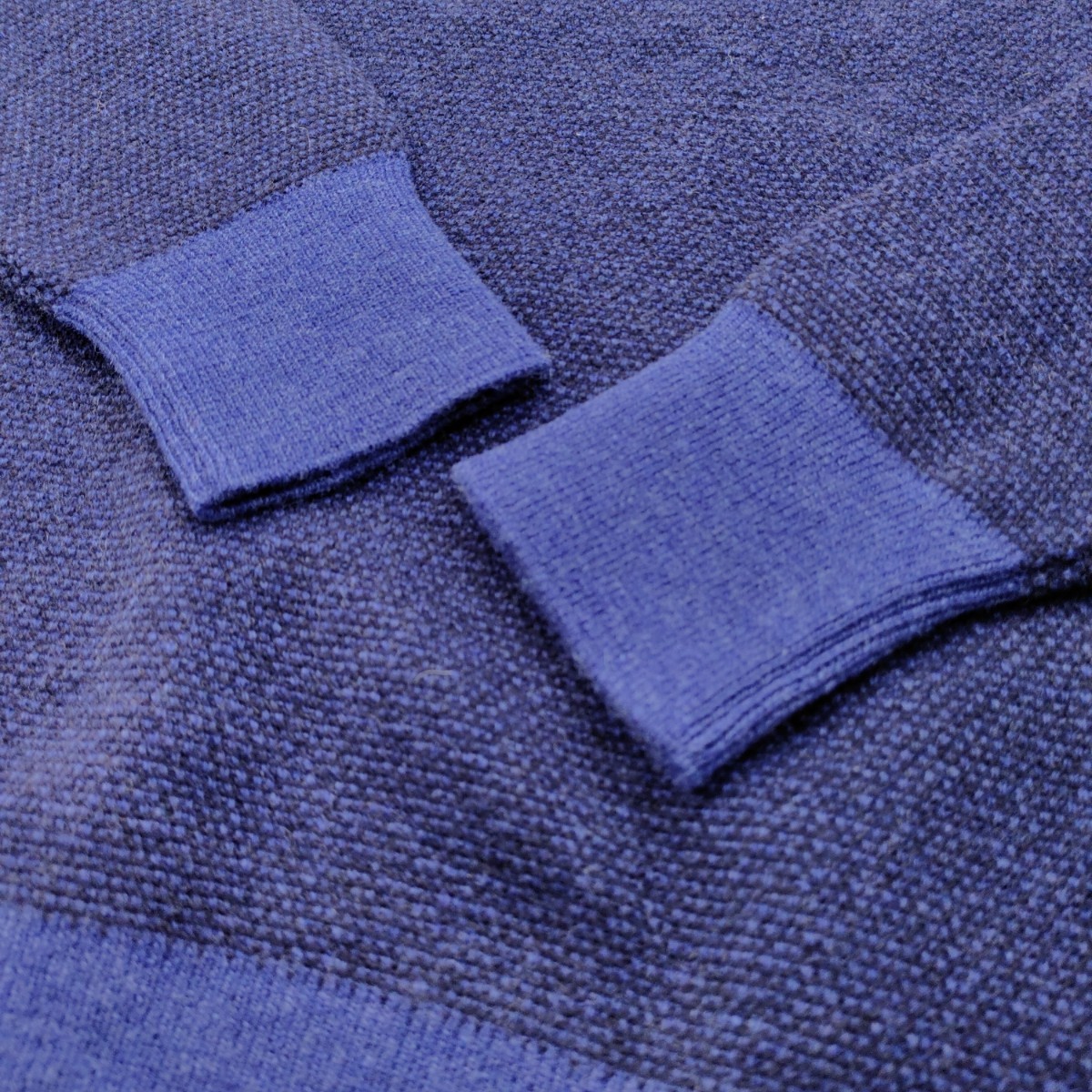 【美品】ANDREA FENZI アンドレアフェンツィ☆クルーネックウールニット　ネイビー　イタリア製 セーター 長袖 無地 藍色