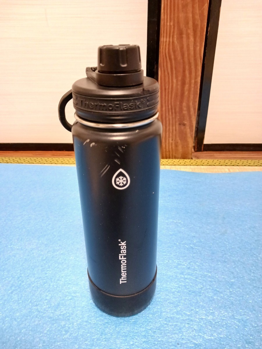 サーモフラスク THERMO FLASK 保温 保冷 ステンレスボトル 水筒 24オンス 710ml ブラック BPAフリー ボトムキャップ付_画像1