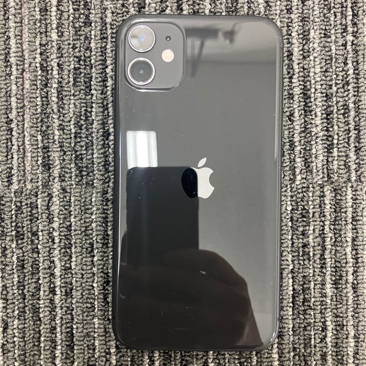 ★2【中古】SIMロック解除済み★au★iPhone11 64GB☆MWLT2J/A★利用制限判定○★ブラック★au★バッテリー91%★352917116273920 SIMフリー_画像5