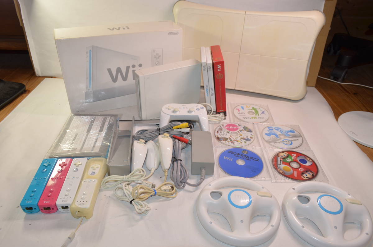 ☆ソフト8本付き 動作良好☆Wii 本体 すぐに4人で遊べる セット