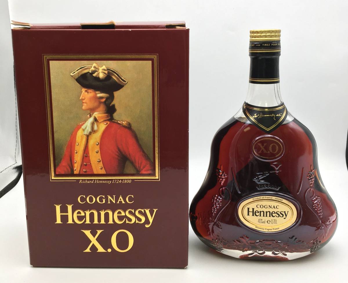 7730A☆ 未開栓 古酒 ヘネシー Hennessy XO クリアボトル 金キャップ ブランデー COGNAC 箱付 700ml 40% 箱付き BGARR Hennessy XO