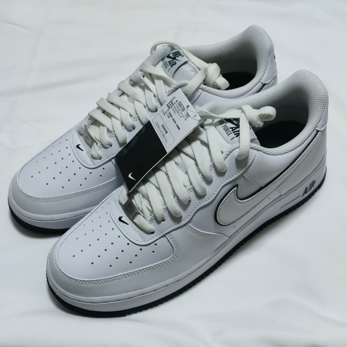 新品　28.0cm　NIKE ナイキ エアフォースワン　エアーフォースワン AIRFORCE1 07 Nike Air ホワイト　白 ローカットスニーカー　DV0788-103_画像2