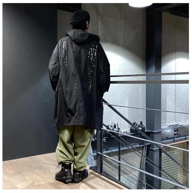 ◆ 美品 L 定価27500円 タイトブース TIGHTBOOTH PRODUCTION TBPR FW23-JK12 HOODED BIG COAT ナイロン タフタ ビッグ コート パーカー 黒_画像3