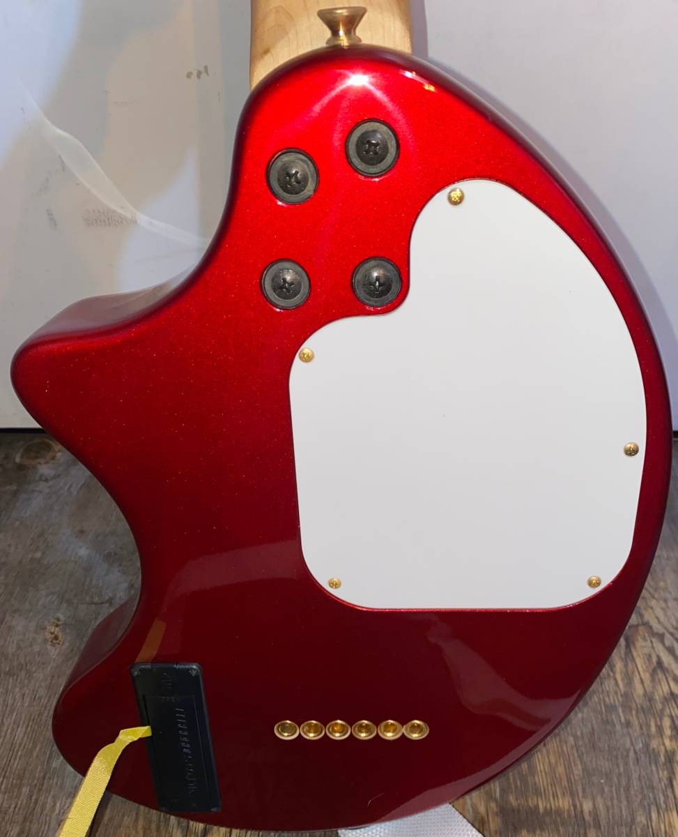 【No.251】FERNANDES フェルナンデス ZO-3C RED エレキギター 赤 アンプ内蔵 ぞうさんギター ソフトケース付き 弦楽器 現状品_画像4
