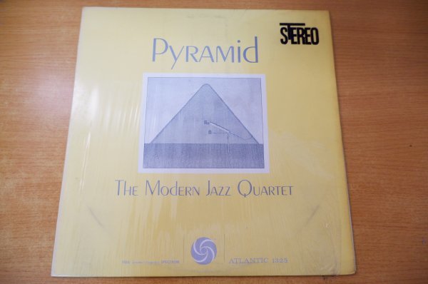 P2-312＜LP/US盤＞The Modern Jazz Quartet / Pyramid_画像1