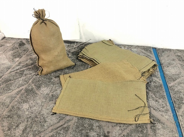 【米軍放出品】☆未使用品 土のう袋 土嚢袋 20枚 麻袋 W30×H50×D20cm 防災 工事 キャンプ アウトドア (100)☆CL19S_画像1