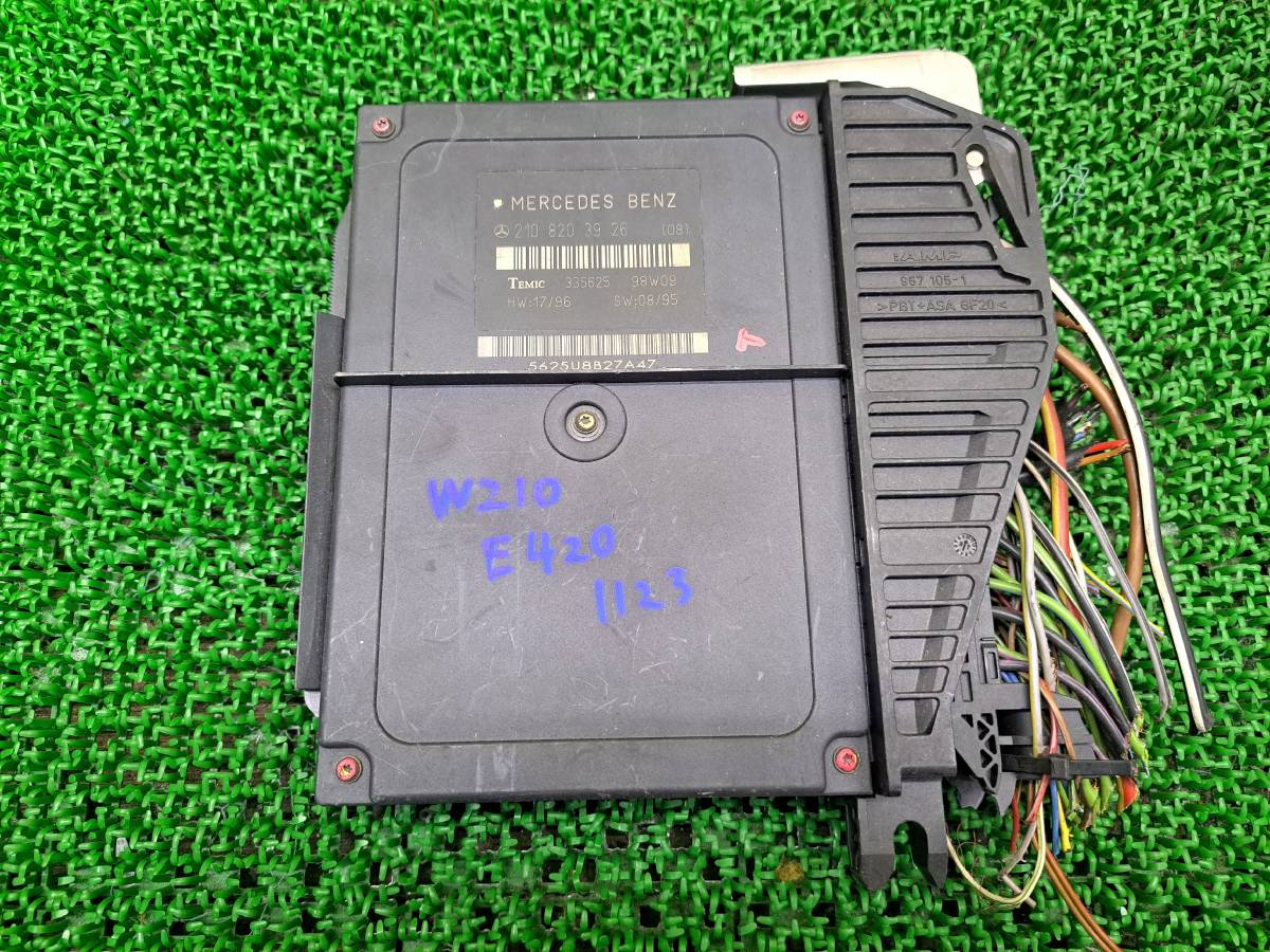  Benz W210 E Class E420 engine computer throttle control module 210 820 39 26