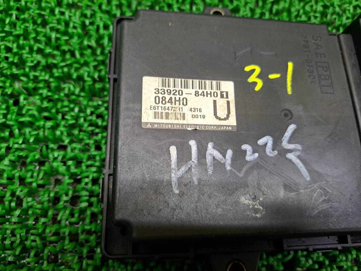 送料520円　(U)　スズキ Kei ケイ HN22S エンジンコンピューター ECU CPU 33920-84H01 / 33920-84H0 1 / 084H0_画像2