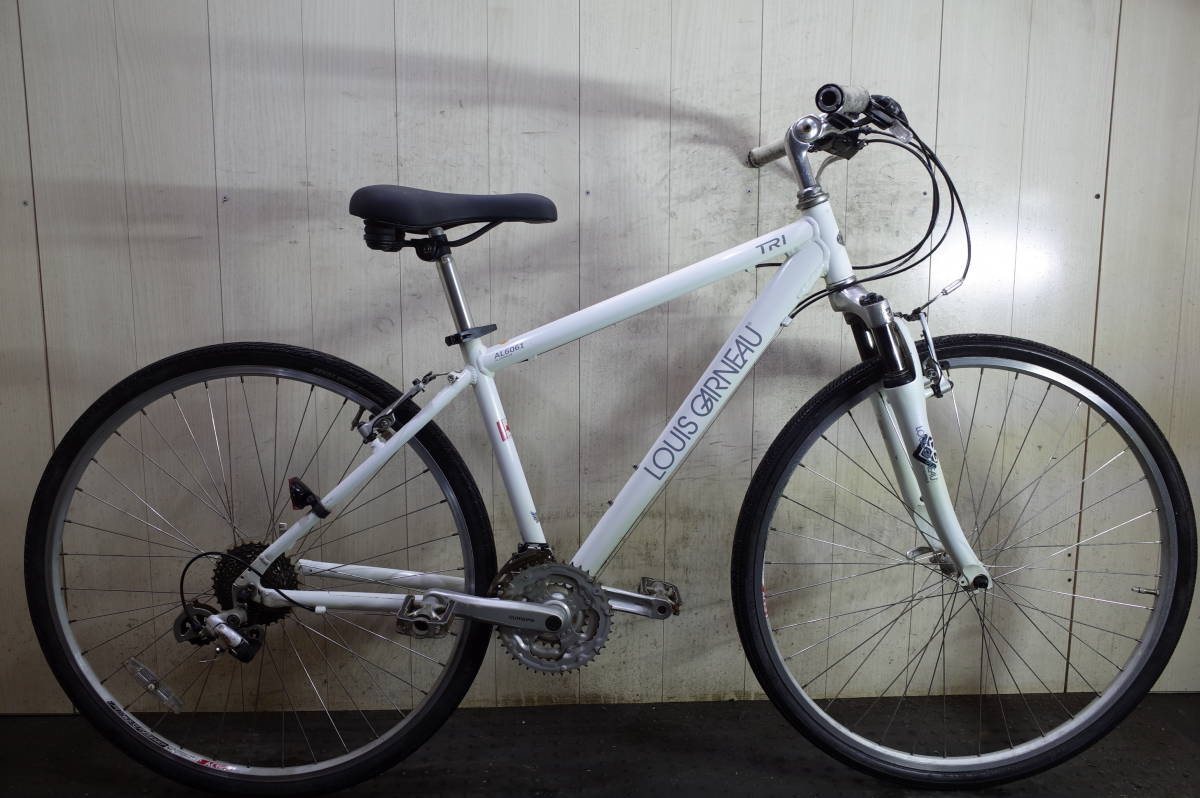 人気良品！LOUIS GARNEAUルイガノ LGS-TR1 700C アルミ シマノ24速 420mm WHITE クロスバイクの画像10