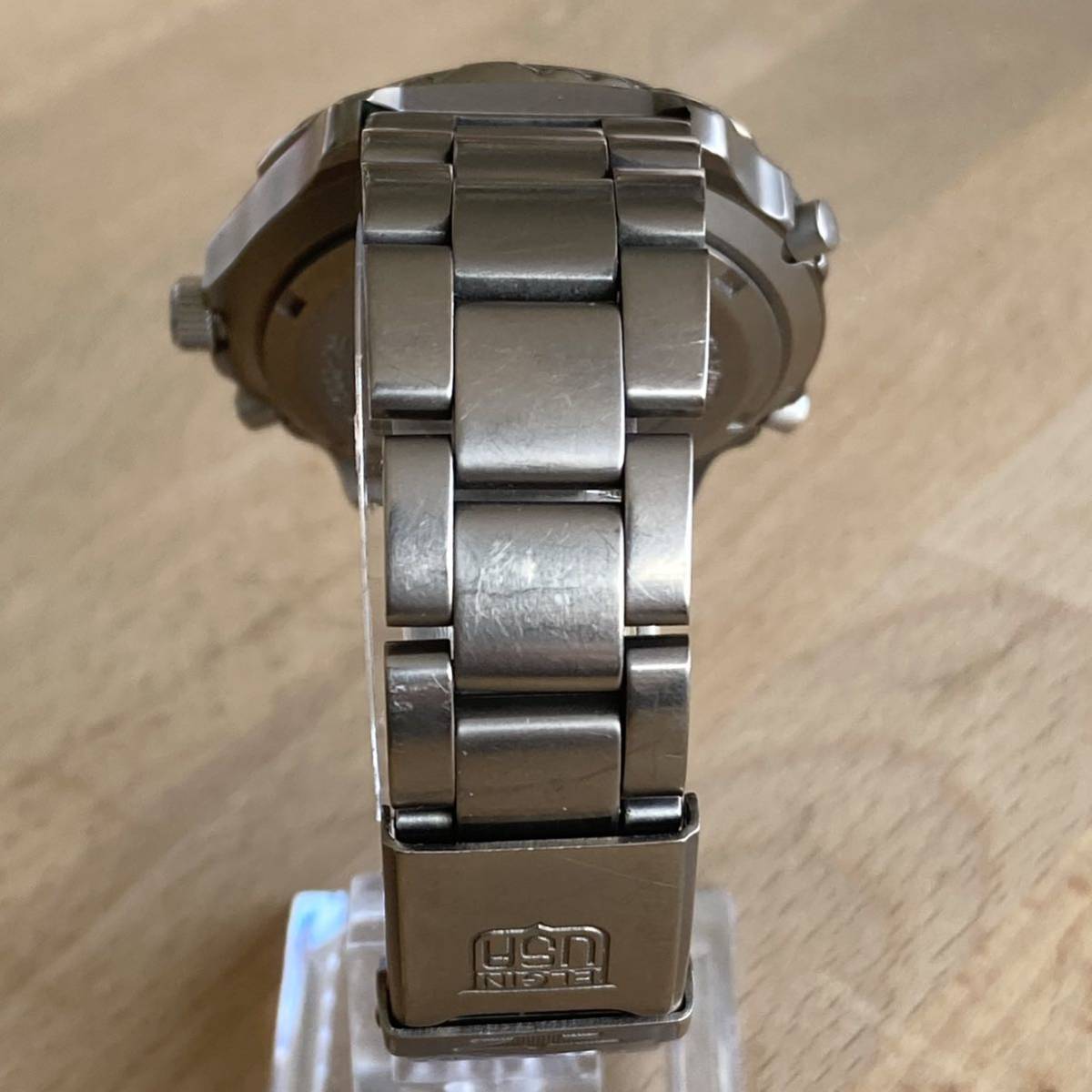 ELGIN エルジン クォーツ FK-1009-C チタニウム　メンズ　レディース　腕時計 _画像3