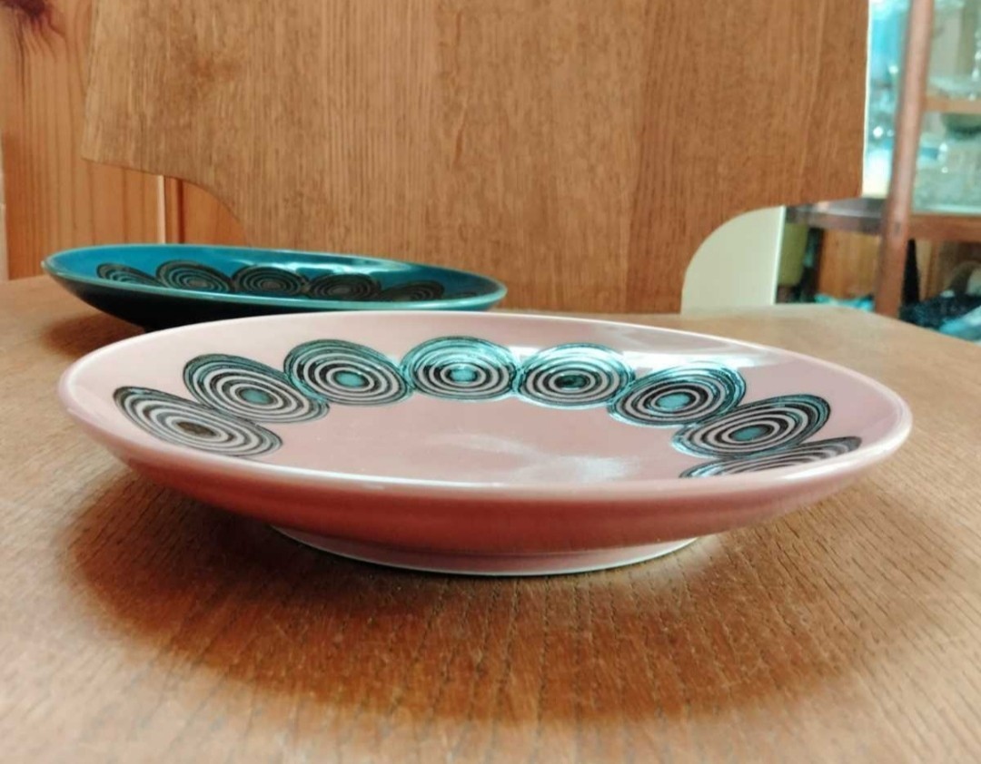 * unused goods wave . see . west mountain kiln plate 2 pieces set plate navy blue color pink NISHIYAMA JAPAN taking plate small plate cake plate desert plate Northern Europe manner pretty stylish 